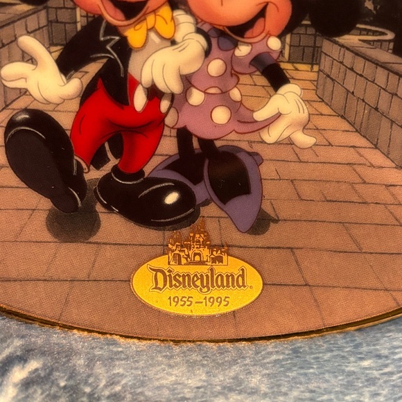 Bradford Exchange “Sleeping Beauty Castle” Disneyland’s 40th Anniversary Plate - Picture 2 of 9